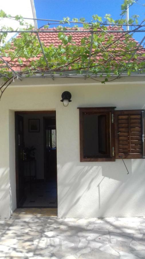 Family Friendly Holiday Home "Ana" Sibenik Luaran gambar